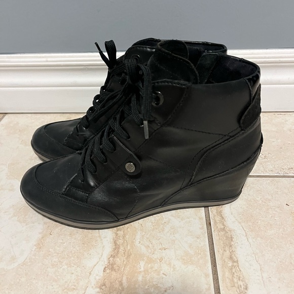 GEOX Ankle Boots - Picture 2 of 10